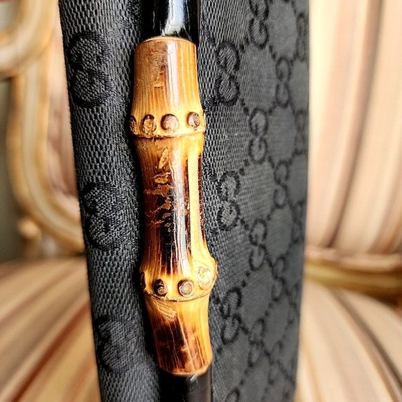 GUCCI Monogrammed Wallet with Bamboo Closure in Black I Size 7' X 3.5' inch - Picture 10 of 15